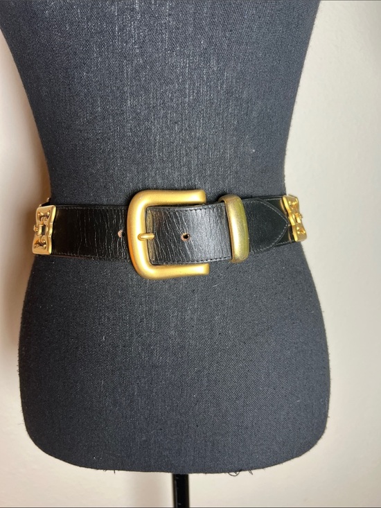 ESCADA Avignon Vintage Black Leather Gold Buckle Decorative Square Chain Link S main image 4